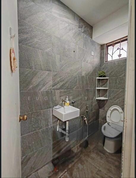 Rumah Berkembar untuk Dijual di Laman Residen Kipark Sri Utara (Batu Caves) - Eugene Yap - Bathroom - PropertyGuru.com.my