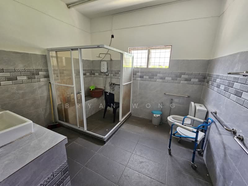Bungalow for Sale in Seksyen 17, Taman Sri Lee Yan Lian (Petaling Jaya) - Bryan Wong - Bathroom - PropertyGuru.com.my