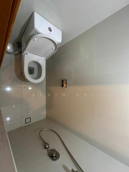Service Residence for Sale at Quadro Residences - Alvin Lai - Bathroom - PropertyGuru.com.my