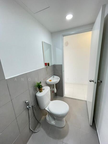 Service Residence for Rent at Suite Enesta - Angelyn Yong - Bathroom - PropertyGuru.com.my