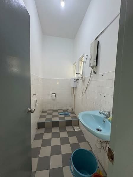 2-storey Terraced House for Sale in Damansara Heights (Kuala Lumpur) - Joel Loke - Bathroom - PropertyGuru.com.my