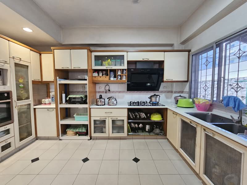 Bungalow for Sale in Seksyen 17, Taman Sri Lee Yan Lian (Petaling Jaya) - Bryan Wong - Kitchen - PropertyGuru.com.my