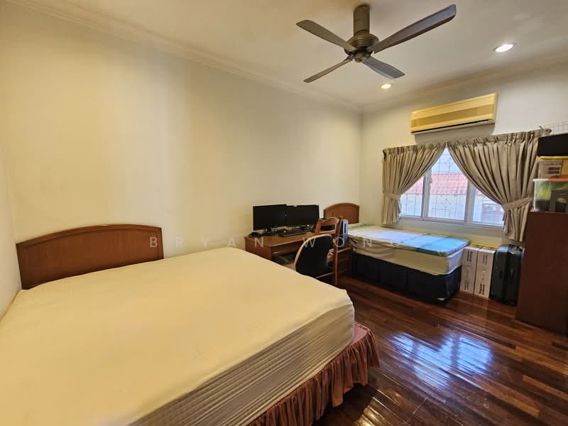 Bungalow for Sale in Seksyen 17, Taman Sri Lee Yan Lian (Petaling Jaya) - Bryan Wong - Bedroom - PropertyGuru.com.my