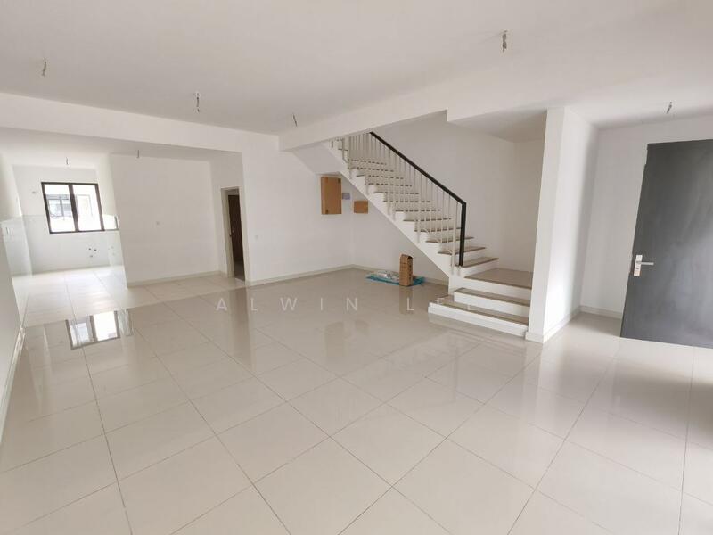 2-storey Terraced House for Sale in Bandar Bukit Raja (Klang) - Alwin Lee - Interior - PropertyGuru.com.my