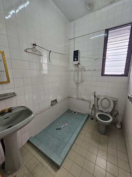 Bungalow for Sale in Seksyen 17 (Petaling Jaya) - Bryan Wong - Bathroom - PropertyGuru.com.my