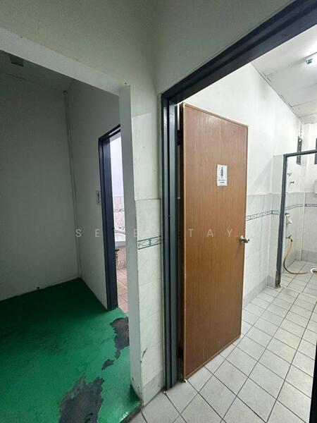 Semi-D Factory for Sale in Ulu Tiram (Johor) - Seven Tay - Interior - PropertyGuru.com.my