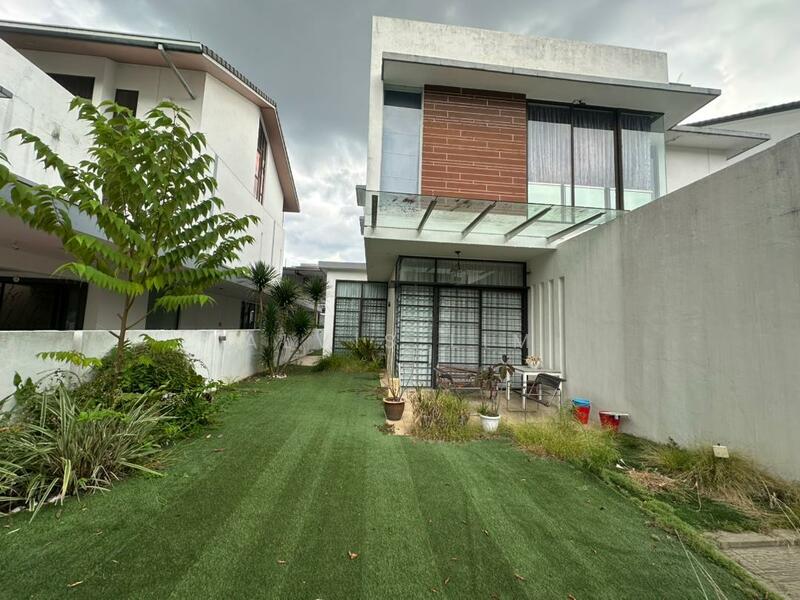 Twin Palms @ Sungai Long untuk Untuk Dijual - RM 2,690,000, Mac 2026 - Exterior - PropertyGuru.com.my