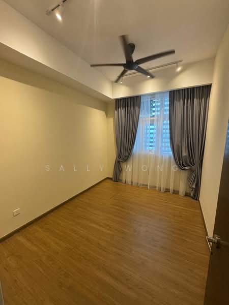 Service Residence for Sale at Met 1 Residences - Sally Wong - Bedroom - PropertyGuru.com.my