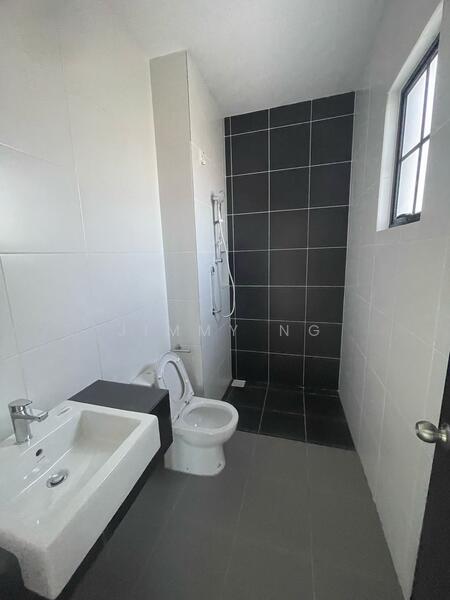 Cluster House for Sale in Eco Botanic (Iskandar Puteri (Nusajaya)) - Jimmy Ng - Bathroom - PropertyGuru.com.my