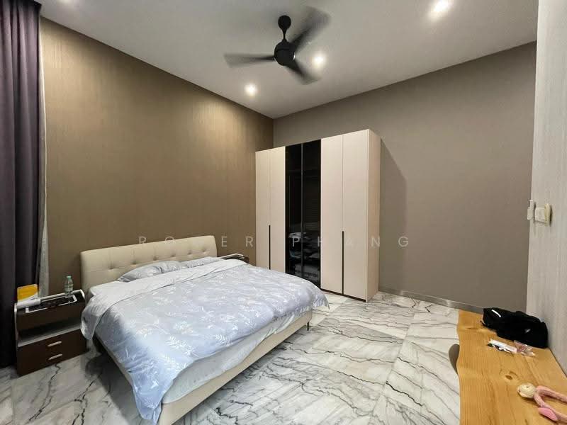 Bungalow House for Sale in Subang Jaya (Selangor) - Roger Phang - Bedroom - PropertyGuru.com.my