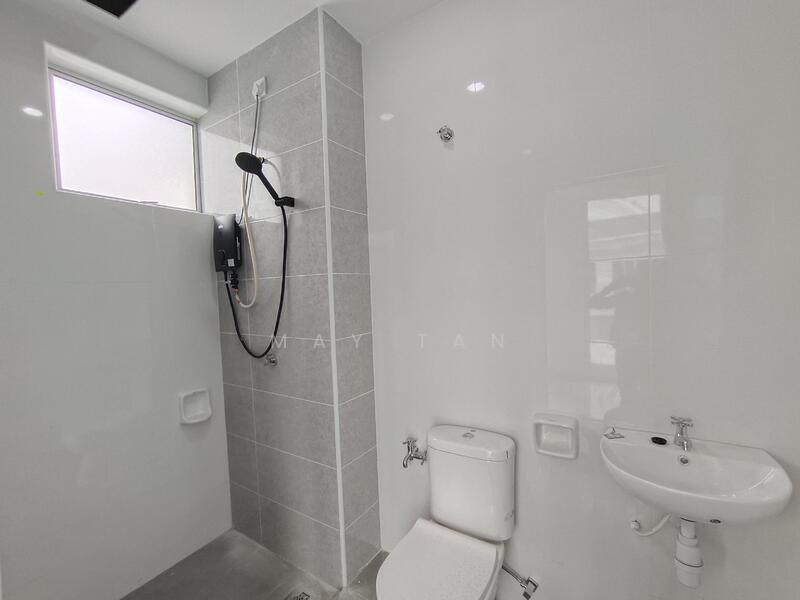 Rumah Berkembar untuk Dijual di Nibong Tebal (Penang) - May Tan - Bathroom - PropertyGuru.com.my