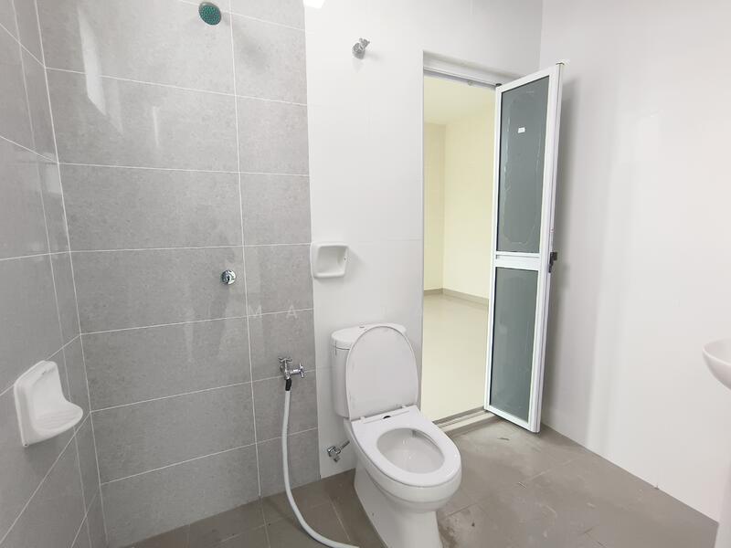 Rumah Berkembar untuk Dijual di Nibong Tebal (Penang) - May Tan - Bathroom - PropertyGuru.com.my