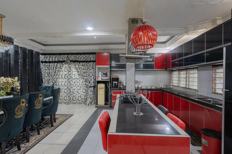 2-storey Terraced House for Sale in Puncak Bestari (Puncak Alam) - Mohd Yunos Bin A.Karim - Kitchen - PropertyGuru.com.my