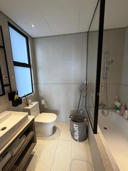 Millerz Square untuk Untuk Disewa - RM 2,800 /bulan, Mac 2026 - Bathroom - PropertyGuru.com.my
