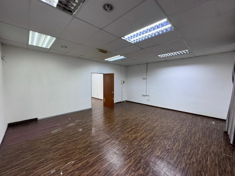 Office for Rent in Taman Gembira (Klang) - Sheryl Ng - Interior - PropertyGuru.com.my