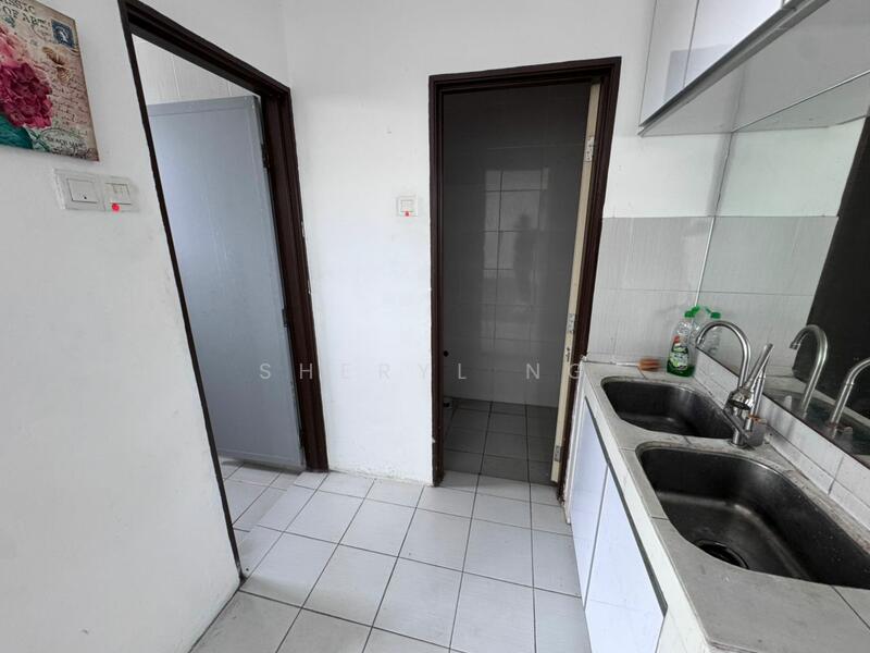 Office for Rent in Taman Gembira (Klang) - Sheryl Ng - Kitchen - PropertyGuru.com.my