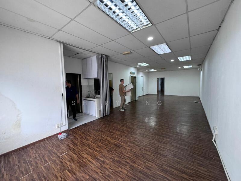 Office for Rent in Taman Gembira (Klang) - Sheryl Ng - Interior - PropertyGuru.com.my