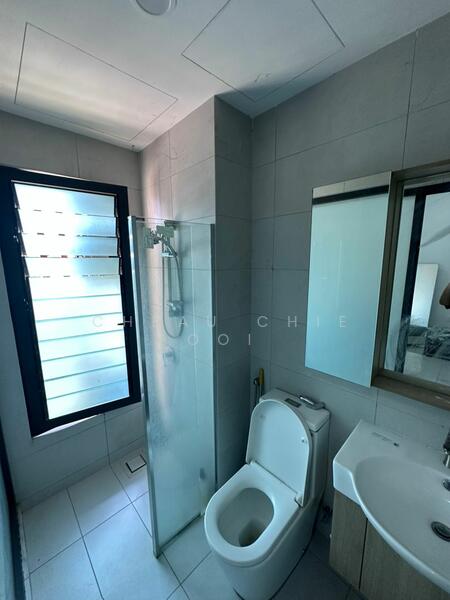 Sinaran @ Utropolis untuk Untuk Disewa - RM 1,600 /bulan, Mac 2026 - Bathroom - PropertyGuru.com.my