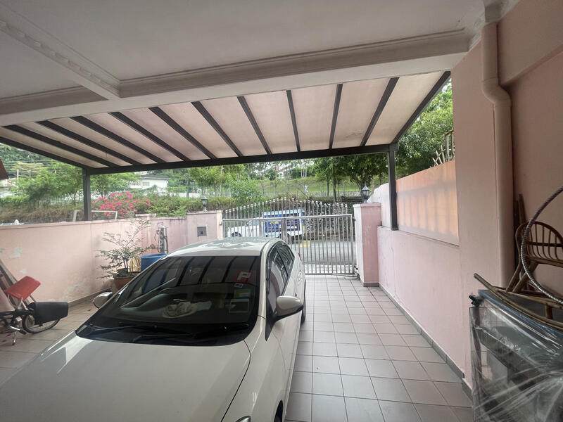 Rumah Teres untuk Dijual di Taman Desa Aman (Cheras) - Steven Tay - Car Park - PropertyGuru.com.my