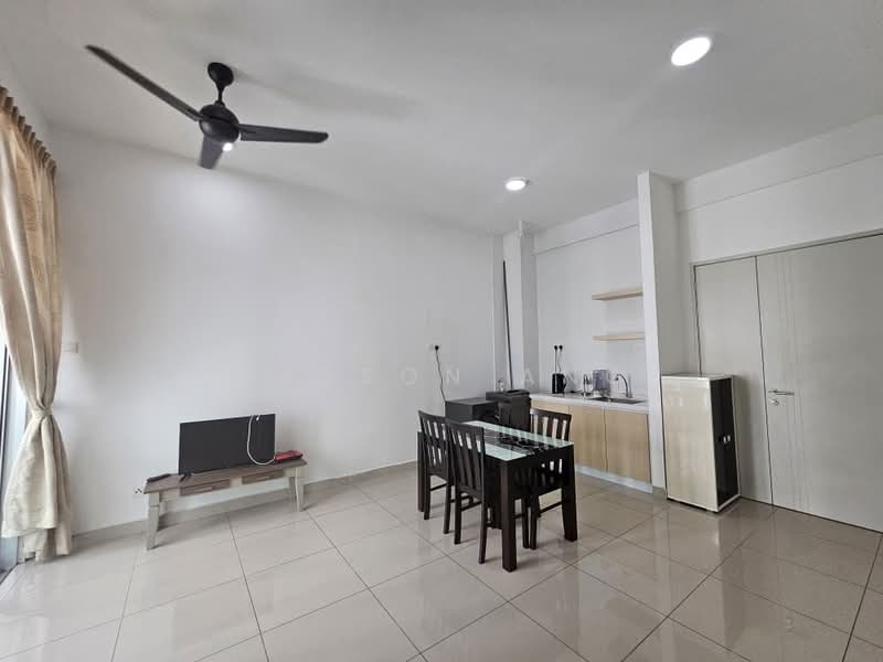 BM City Suites @ BM City Mall untuk Untuk Disewa - RM 1,200 /bulan, Mac 2026 - Living Room - PropertyGuru.com.my