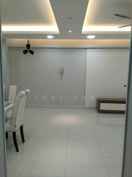 Condominium for Sale at Royalle Condominium - Tony San - Living Room - PropertyGuru.com.my