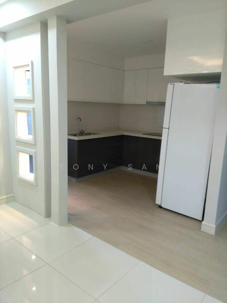 Condominium for Sale at Royalle Condominium - Tony San - Kitchen - PropertyGuru.com.my