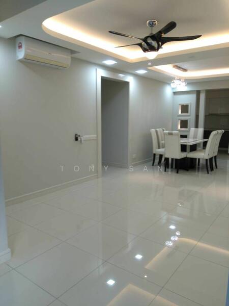 Condominium for Sale at Royalle Condominium - Tony San - Dining Room - PropertyGuru.com.my