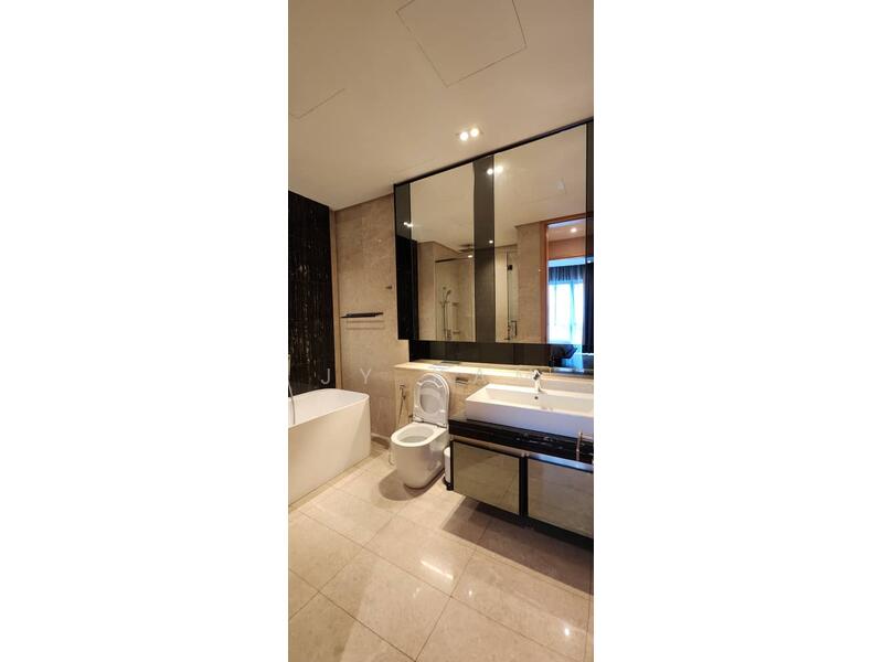 Damansara City Residency (DC Residensi) untuk Untuk Disewa - RM 4,800 /bulan, Mac 2026 - Bathroom - PropertyGuru.com.my