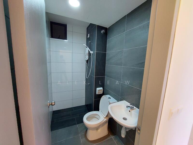Service Residence for Sale at Traders Garden @ Cheras Selatan - Alex Leaw - Bathroom - PropertyGuru.com.my