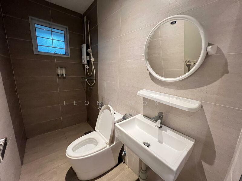 Koi Suites untuk Untuk Dijual - RM 330,000, Feb 2026 - Bathroom - PropertyGuru.com.my