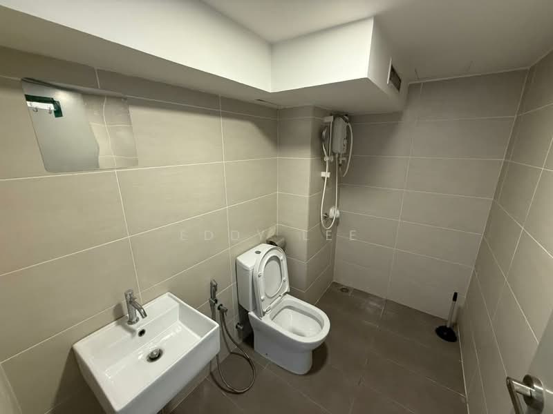 Service Residence for Rent at Pinnacle Kelana Jaya - Eddy Lee - Bathroom - PropertyGuru.com.my