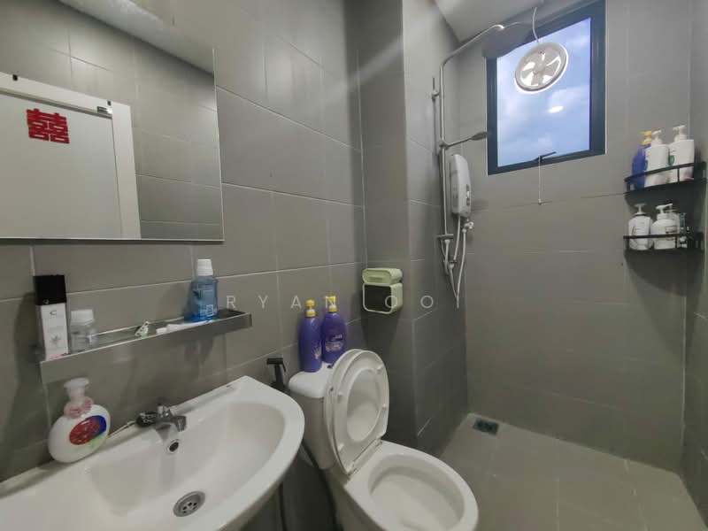 Kondominium untuk Disewa di G Residence - Ryan Ooi - Bathroom - PropertyGuru.com.my