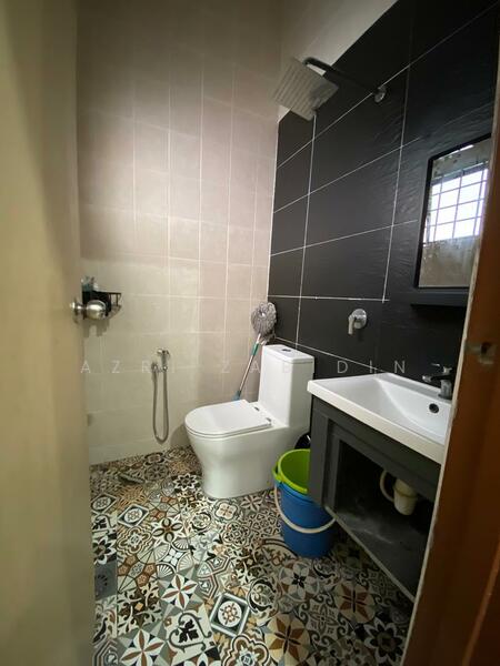 2-storey Terraced House for Sale in Shah Alam (Selangor) - Azri Zabidin - Bathroom - PropertyGuru.com.my