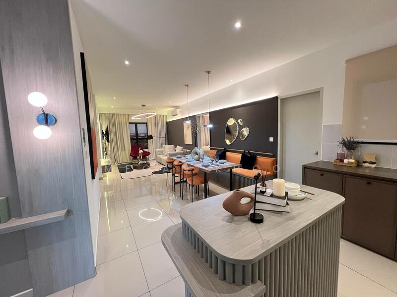 Pangsapuri untuk Dijual di Caladia Serviced Apartment - Megan Khoo - Living Room - PropertyGuru.com.my