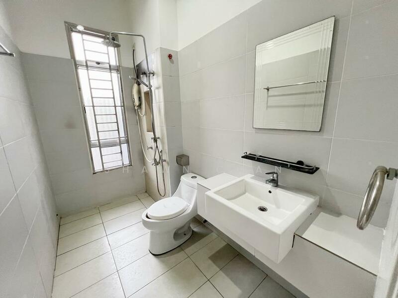 Mount Austin Mount Austins untuk Untuk Disewa - RM 3,000 /bulan, Mac 2026 - Bathroom - PropertyGuru.com.my