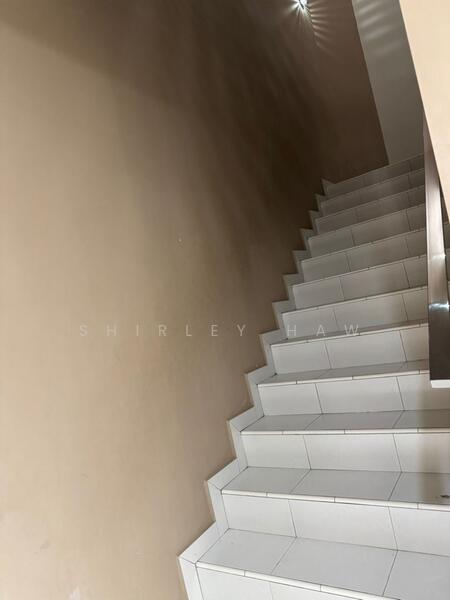 Untuk Disewa - Double Storey House @ Jalan Indah ,Bukit Indah