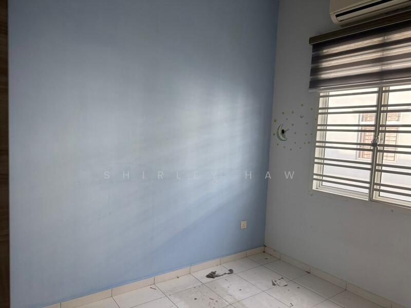 Untuk Disewa - Double Storey House @ Jalan Indah ,Bukit Indah
