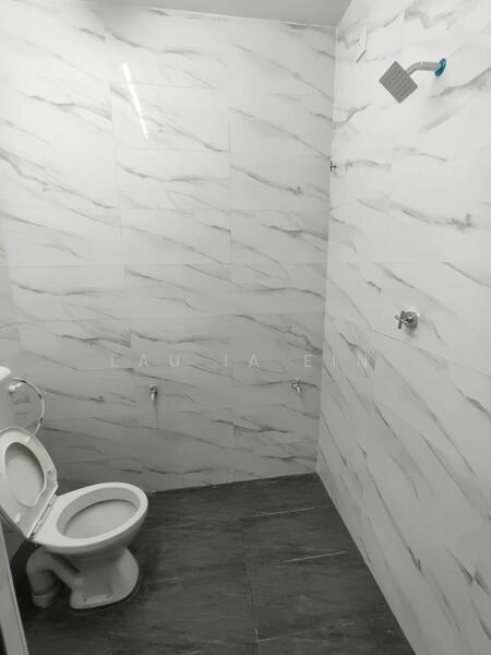 2-storey Terraced House for Rent in Rawang (Selangor) - Lau Ia Ein - Bathroom - PropertyGuru.com.my