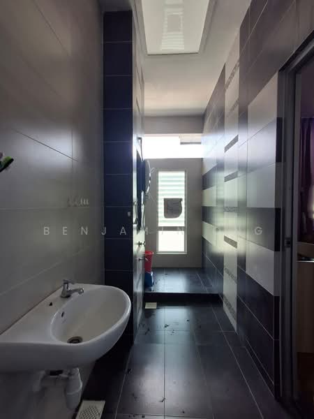 Apartment for Sale at The Seed Taman Sutera Utama - Benjamin Ong - Bathroom - PropertyGuru.com.my
