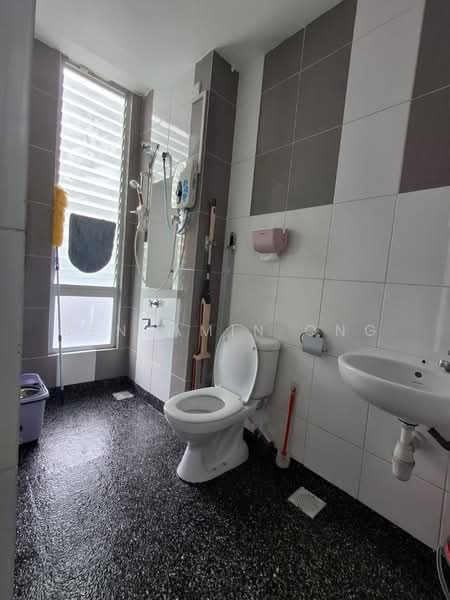 Apartment for Sale at The Seed Taman Sutera Utama - Benjamin Ong - Bathroom - PropertyGuru.com.my