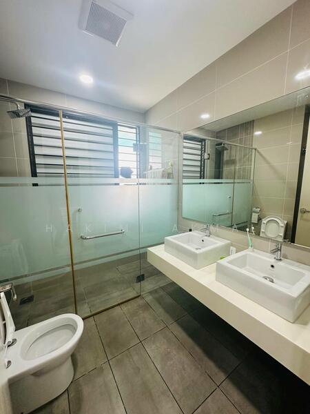 Terraced House for Sale in Kajang (Selangor) - Hakimi Akmal - Bathroom - PropertyGuru.com.my