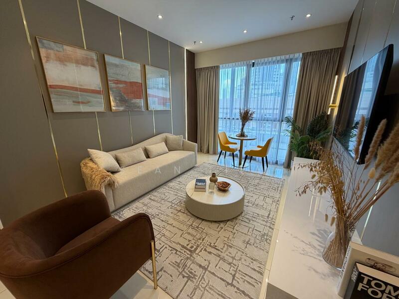 Servis Apartment untuk Dijual di Golden Crown Residence - Sean Tiew - Living Room - PropertyGuru.com.my