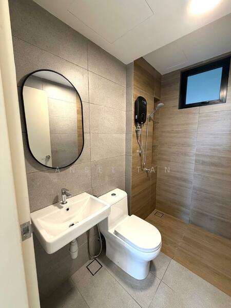 Service Residence for Rent at Vivo Executive Apartment - Ansel Tan - Bathroom - PropertyGuru.com.my