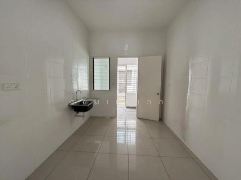 2-storey Terraced House for Sale in Eco Majestic (Semenyih) - Camie Hoo - Kitchen - PropertyGuru.com.my