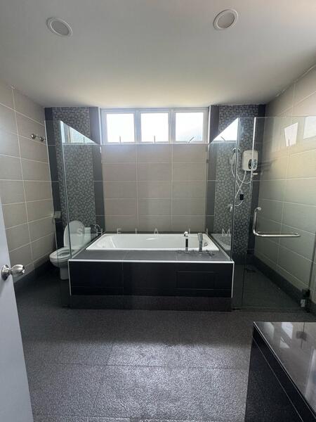 2-storey Terraced House for Rent in Iskandar Puteri (Nusajaya) (Johor) - Shela Lim - Bathroom - PropertyGuru.com.my