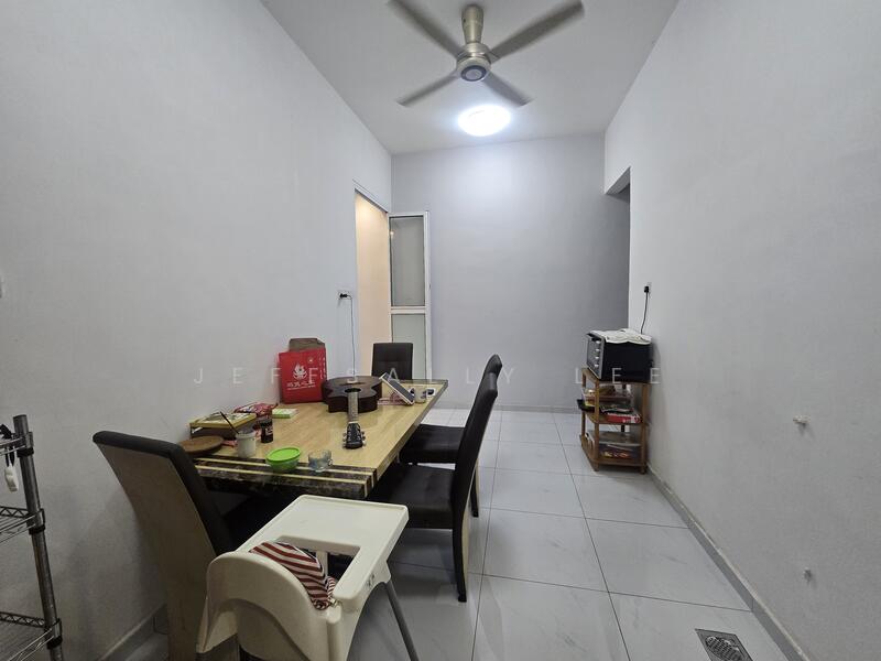 USJ 11 SUBANG JAYA untuk Untuk Dijual - RM 880,000, Mac 2026 - Dining Room - PropertyGuru.com.my