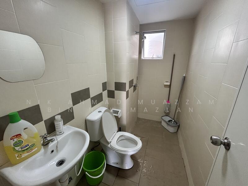 Apartment for Sale at Pangsapuri Seri Mutiara - Nik Ahmad Muazzam Bin Nik Mazlan - Bathroom - PropertyGuru.com.my