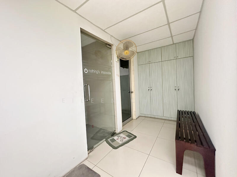Shop for Rent in Klang (Selangor) - Eileen Chia - Entrance - PropertyGuru.com.my