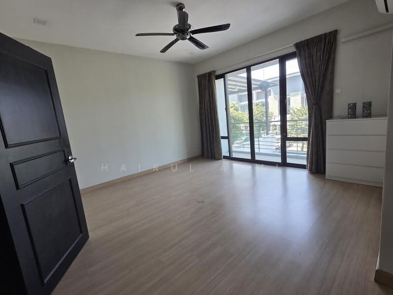 2-storey Terraced House for Rent in Alam Impian (Shah Alam) - Hairul Azmi - Bedroom - PropertyGuru.com.my