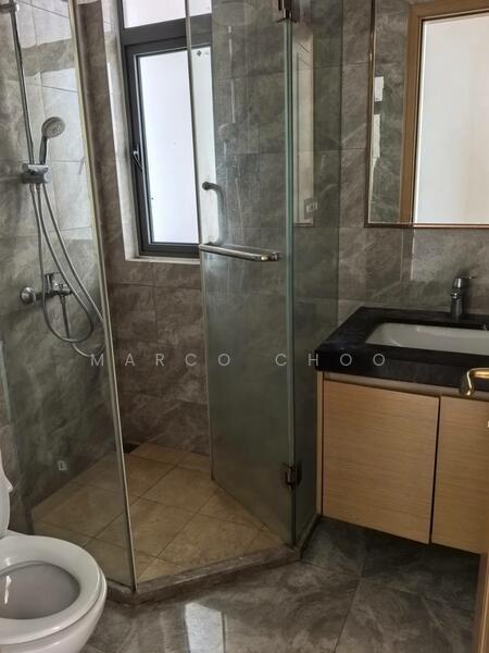 R&F Princess Cove Phase 1 untuk Untuk Disewa - RM 2,900 /bulan, Mac 2026 - Bathroom - PropertyGuru.com.my